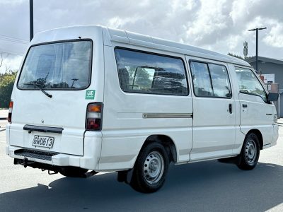 Mitsubishi L300 LWB 2009 | Low KM!