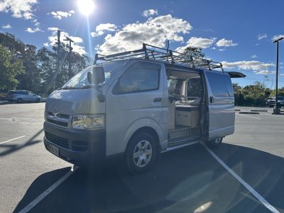 Toyota Hiace 2005
